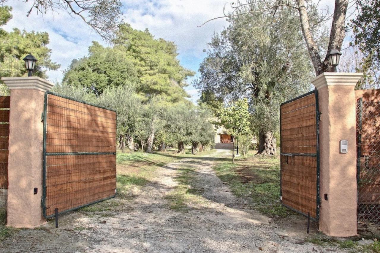 Ktima Loumoumba, Private Villa 고우비아 외부 사진
